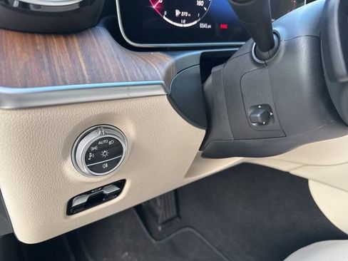 Used 2024 Mercedes-Benz C 300 4MATIC Sedan image 16