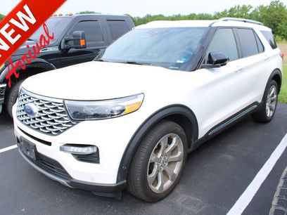 Used 2020 Ford Explorer Platinum w/ Premium Technology Package