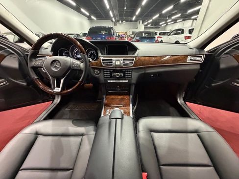 Used 2014 Mercedes-Benz E 350 4MATIC Sedan image 35