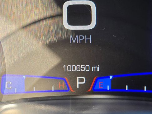 Used 2019 Chrysler 300 S image 18