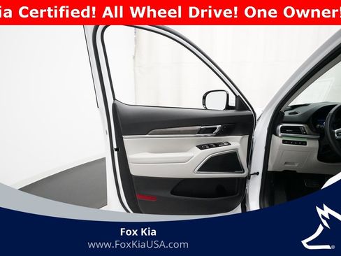 Used 2022 Kia Telluride SX w/ Nightfall Edition Package image 29