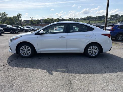 Used 2019 Hyundai Accent SE FWD image 4