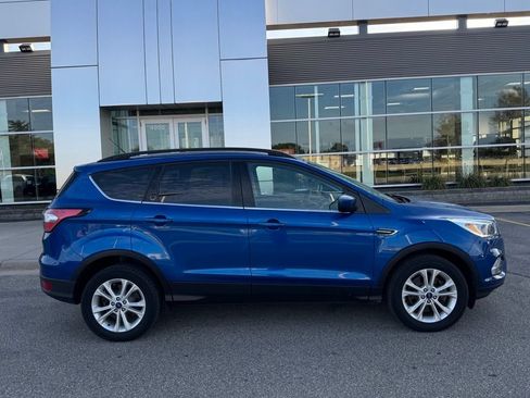 Certified 2018 Ford Escape SE AWD/4WD image 34