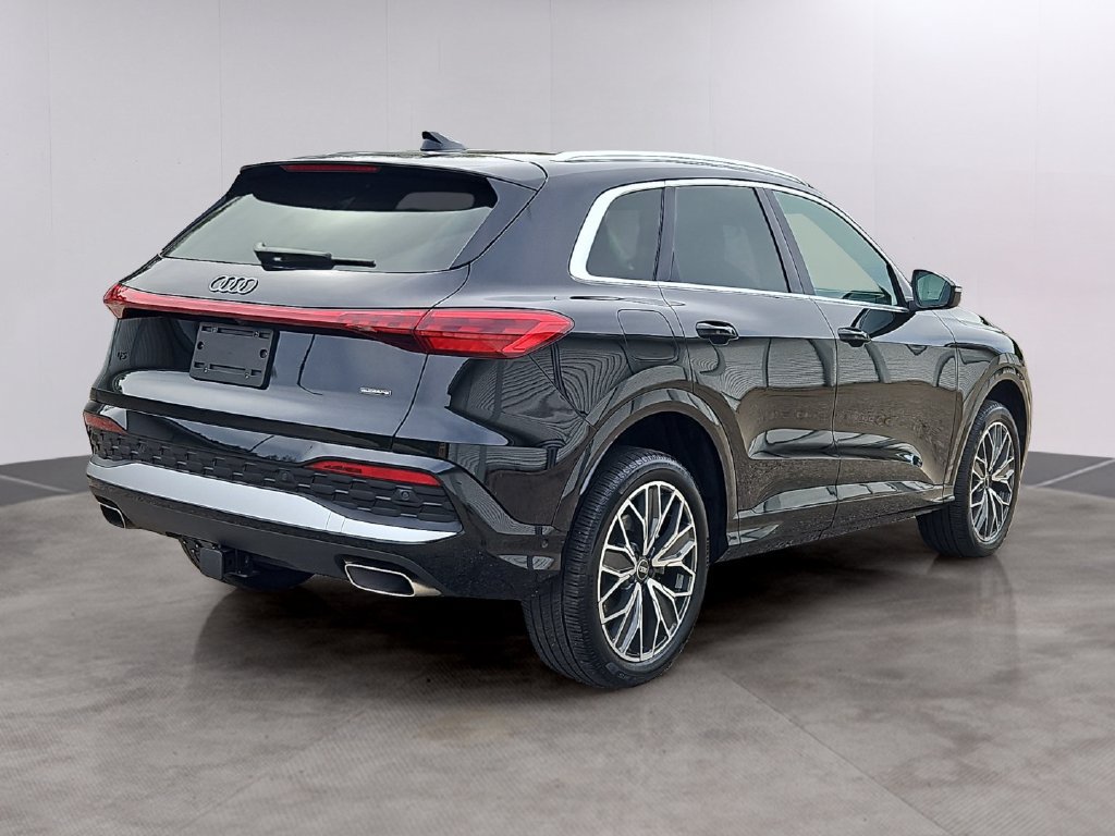 Certified 2025 Audi Q5 Premium AWD/4WD image 4
