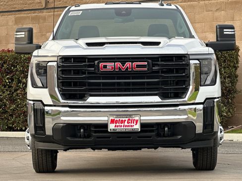 New 2026 GMC Sierra 3500 Pro w/ Convenience Package image 9