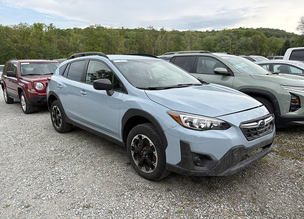 Used 2023 Subaru Crosstrek 2.0i AWD/4WD image 2