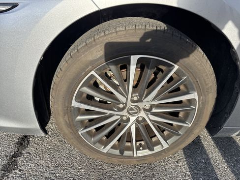 Used 2024 Lexus ES 350 w/ Premium Package image 6