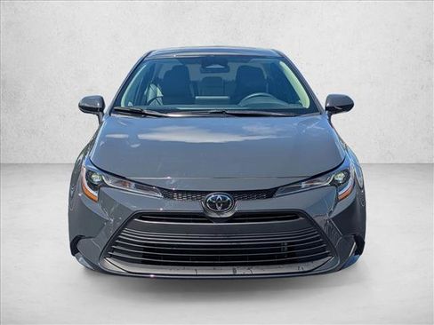 Used 2026 Toyota Corolla LE FWD image 2