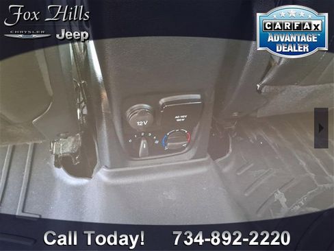Used 2020 Ford Transit Connect XLT w/ XLT Premium Package image 14