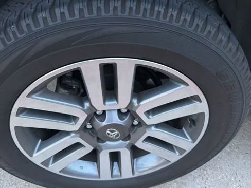 Used 2022 Toyota 4Runner TRD Sport image 9