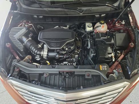 Used 2017 Cadillac XT5 Luxury FWD image 31