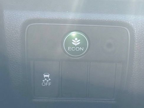 Used 2014 Honda Accord LX image 19
