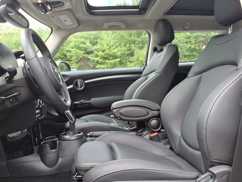Used 2024 MINI Cooper S FWD image 12