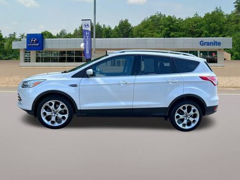 Used 2016 Ford Escape Titanium w/ Equipment Group 301A AWD/4WD image 9