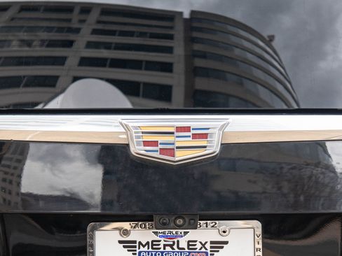 Used 2020 Cadillac Escalade Premium Luxury image 49