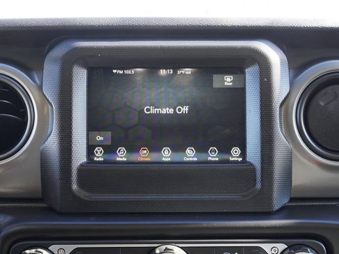 Used 2023 Jeep Wrangler Unlimited image 31