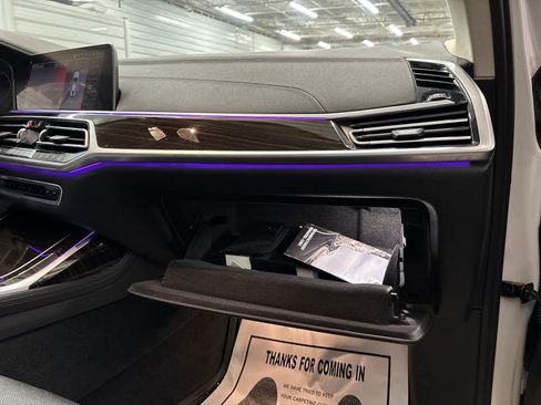 Used 2020 BMW X7 xDrive40i w/ Premium Package image 34