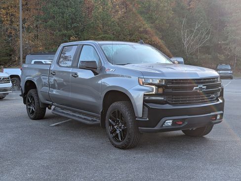 Used 2021 Chevrolet Silverado 1500 LT Trail Boss w/ Bed Protection Package image 11
