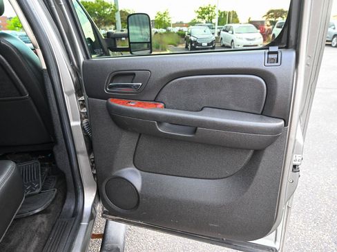 Used 2013 GMC Sierra 2500 SLT w/ SLT Convenience Package AWD/4WD image 28