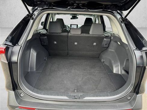 Used 2024 Toyota RAV4 LE image 8