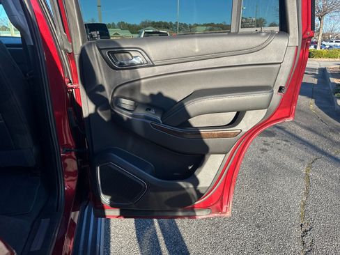 Used 2019 Chevrolet Tahoe LT image 16