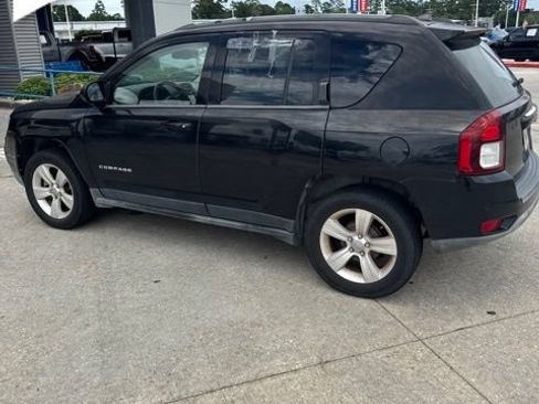 Used 2015 Jeep Compass Sport w/ Power Value Group FWD image 3