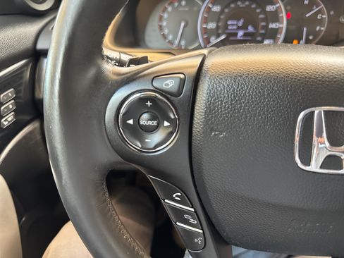 Used 2015 Honda Accord EX-L image 21