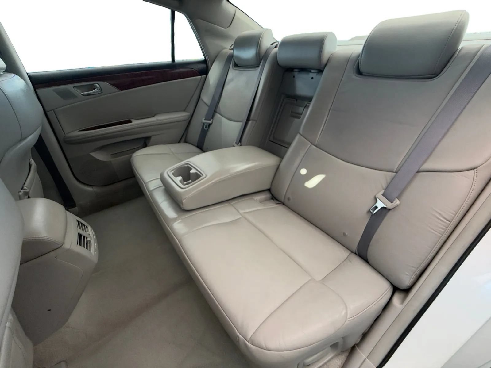 Used 2011 Toyota Avalon FWD image 16