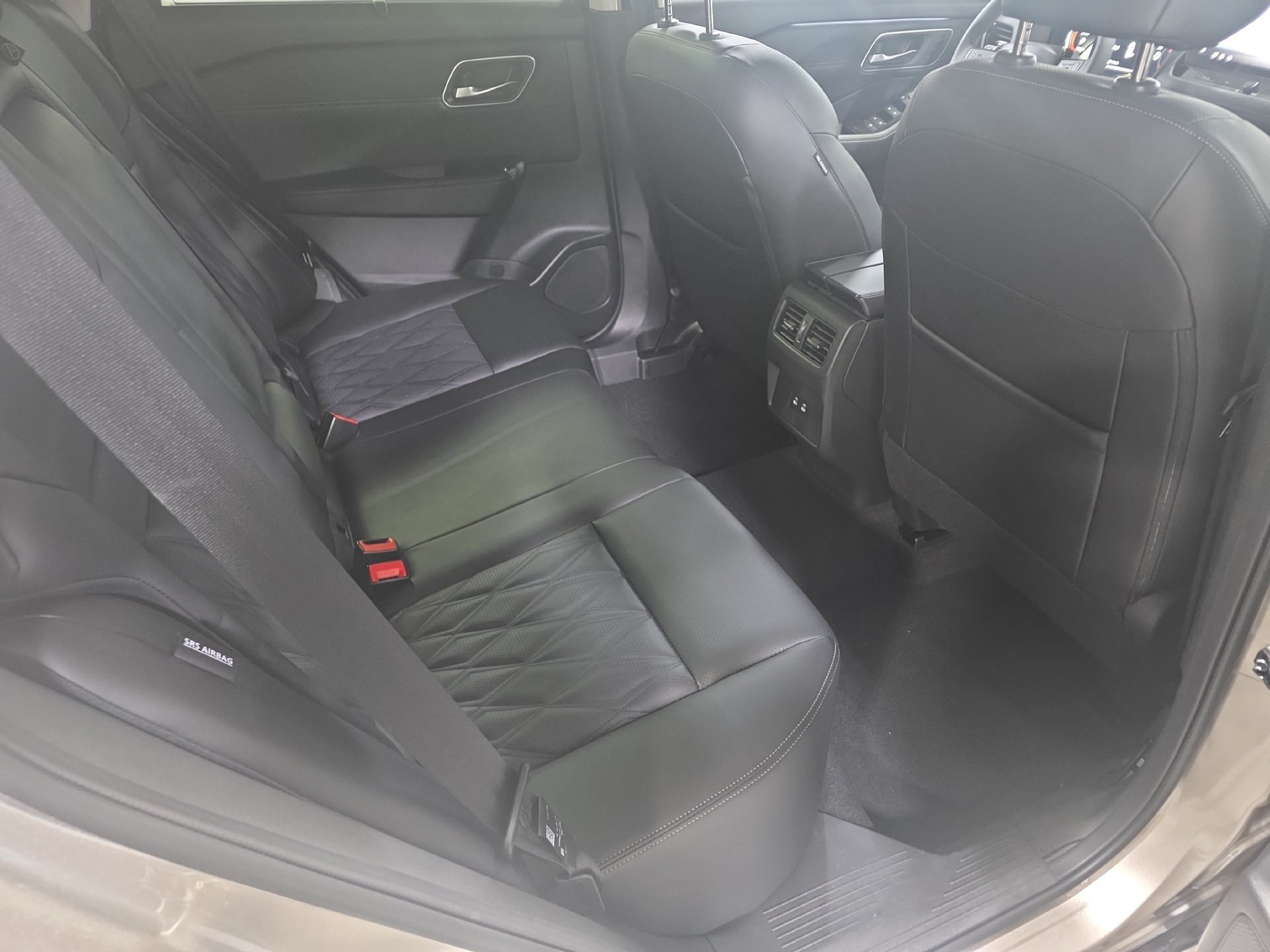 New 2026 Nissan Rogue Platinum AWD/4WD image 11