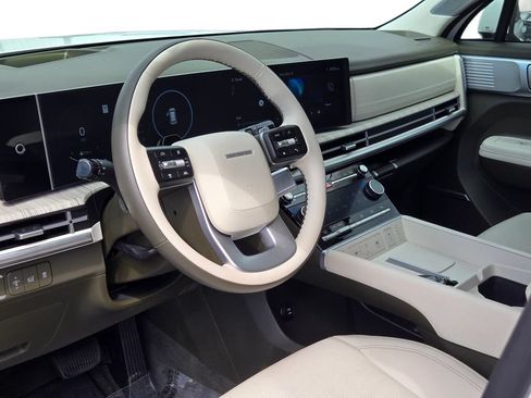 Used 2024 Hyundai Santa Fe Calligraphy FWD image 16