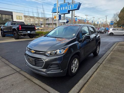 Used 2020 Chevrolet Trax LS w/ Tint and Cruise Package image 2
