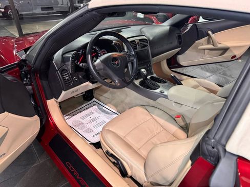 Used 2007 Chevrolet Corvette Convertible w/ Preferred Equipment Group image 17