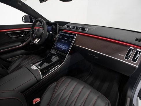 Used 2024 Mercedes-Benz S 63 AMG S image 55