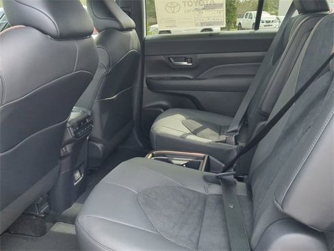 New 2026 Toyota Grand Highlander AWD Hybrid image 14