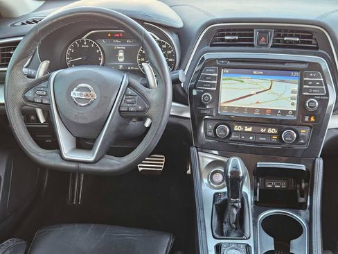 Used 2017 Nissan Maxima SR w/ Midnight Edition image 25