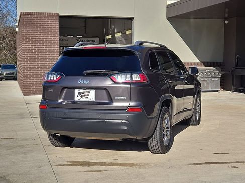 Used 2019 Jeep Cherokee Latitude Plus image 6