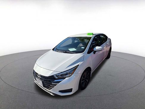 Used 2025 Nissan Versa SV w/ Trunk Package image 3