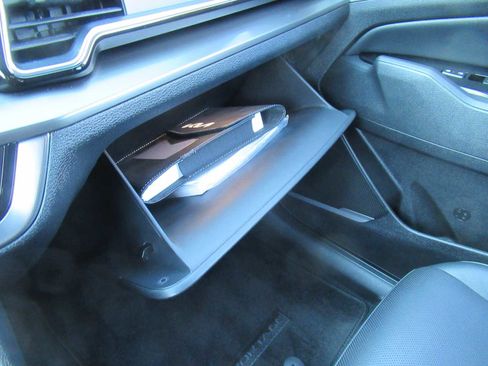 Used 2023 Kia Sportage EX image 38