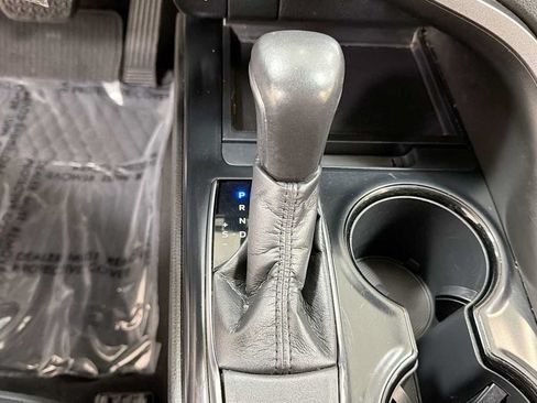 Certified 2019 Toyota Camry SE FWD image 21