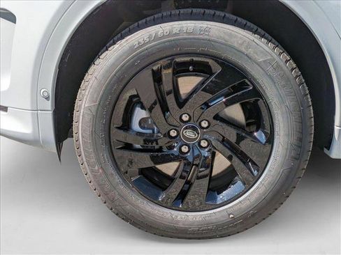 New 2025 Land Rover Discovery Sport S image 10
