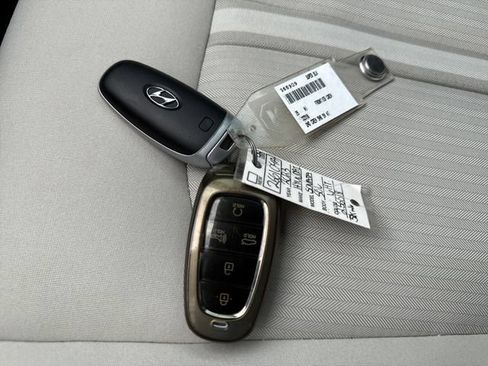 Used 2023 Hyundai Sonata SEL FWD image 25