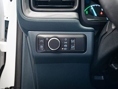 Used 2024 Ford Maverick XL image 40