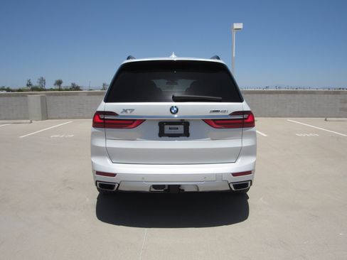 Used 2021 BMW X7 xDrive40i w/ Executive Package AWD/4WD image 7