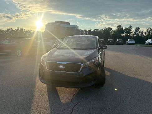 Used 2019 Kia Sorento FWD V6 image 15