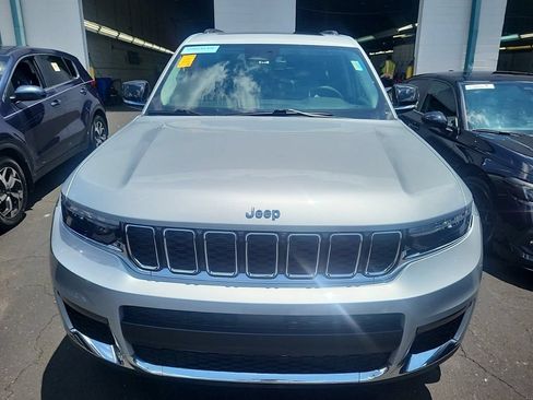 Used 2023 Jeep Grand Cherokee L Limited w/ Trailer Tow Group (B) AWD/4WD image 2