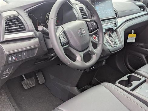 New 2026 Honda Odyssey EX-L image 3
