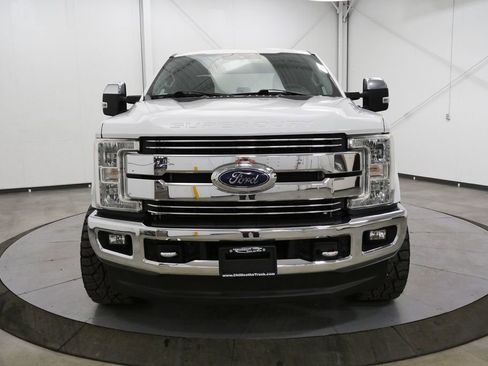 Used 2021 Ford F250 XLT w/ XLT Premium Package image 2