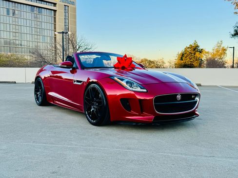Used 2017 Jaguar F-TYPE S image 2