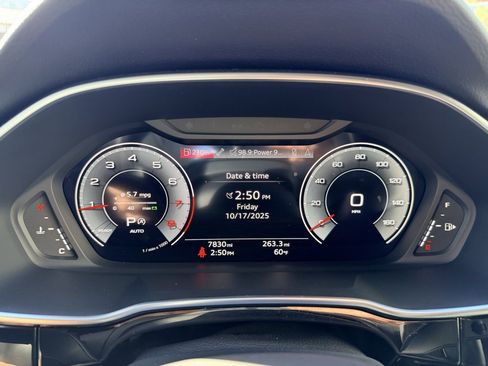 Certified 2024 Audi Q3 2.0T Premium Plus image 30