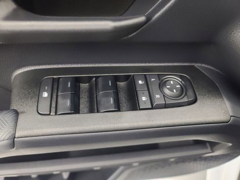 Used 2025 Toyota 4Runner SR5 image 22